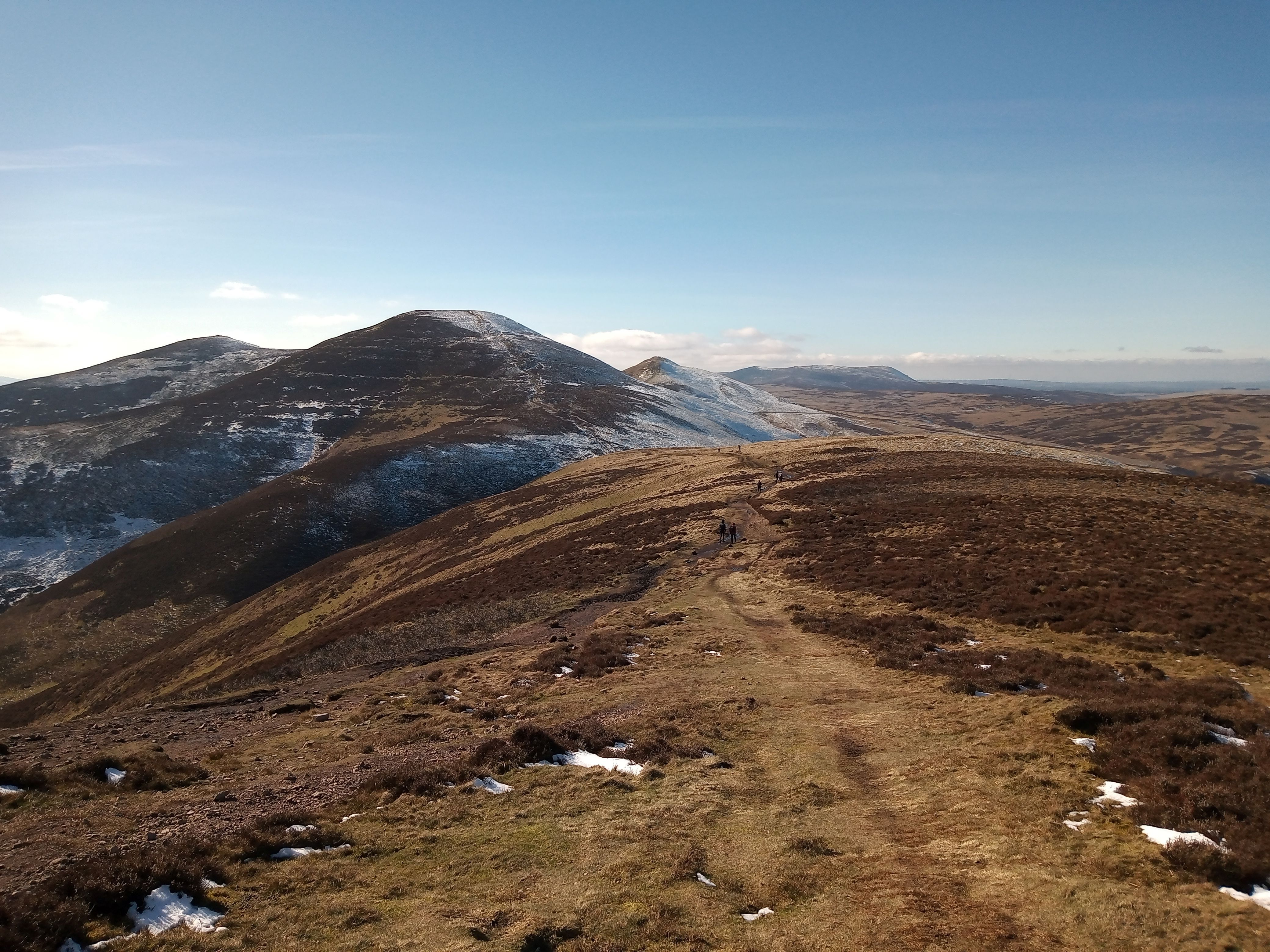 Climbing Carnethy Hill 070326