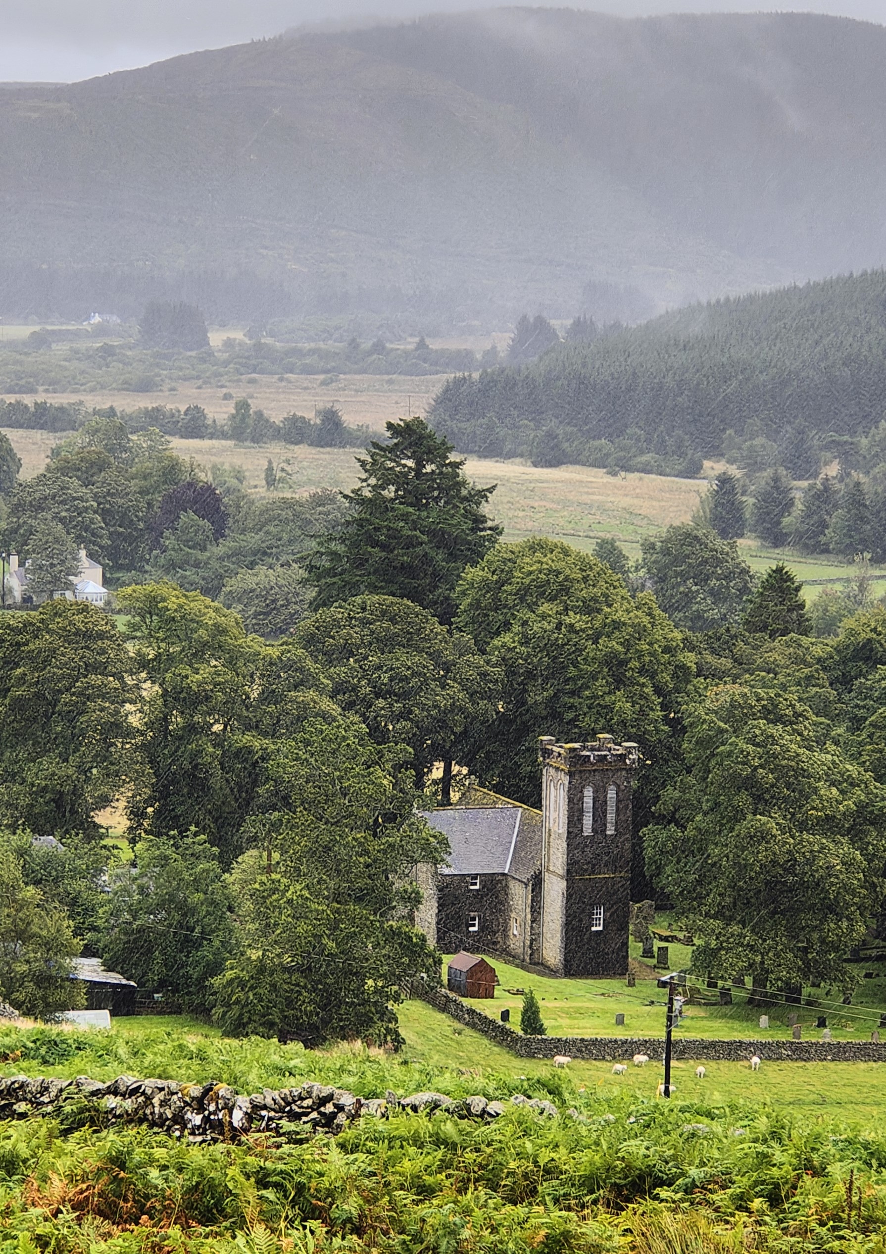 Ettrick Kirk1